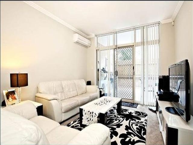 Spacious 2 Bedroom Apartment!