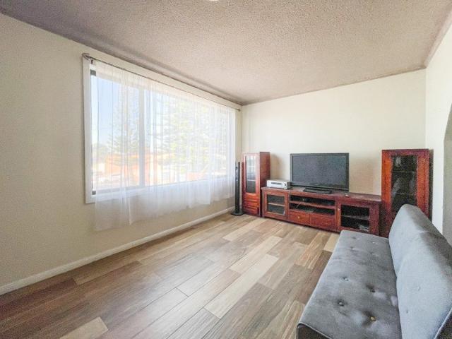 SPACIOUS 2 BEDROOM APARTMENT