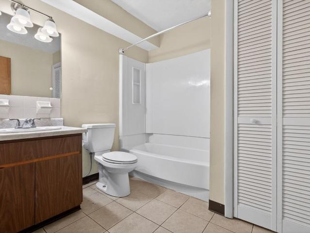 Spacious 2 Bedroom Apartments with Great Amenities! 2 Bedroom Apartment for Rent at 2701 38th St Nw, Canton, OH 44709