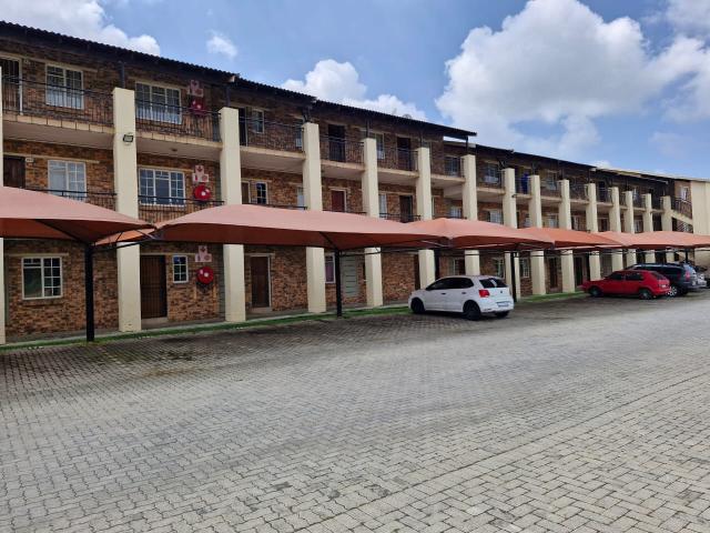 Spacious 2 Bedroom Ground Floor Unit To Rent in Comet
