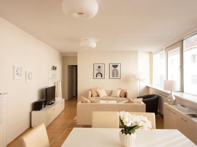 Spacious 2 bedroom flat centrally located