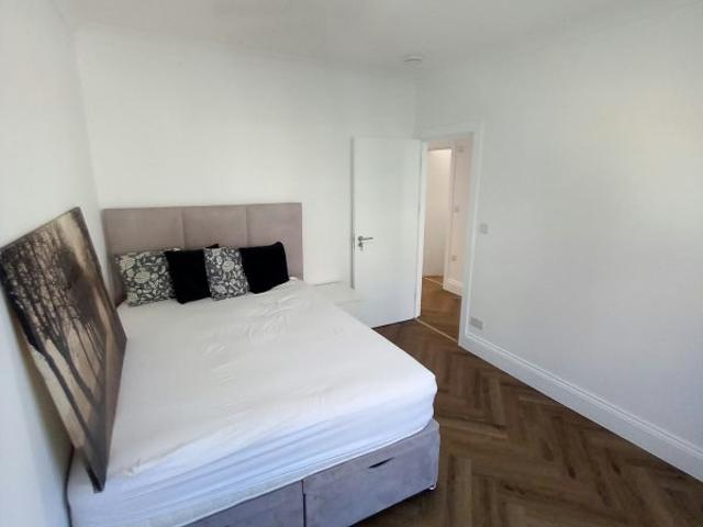 Spacious 2 Bedroom Flat in N4 – North London