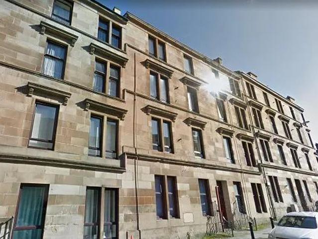 Spacious 2 Bedroom Flat in Regent Moray, G3