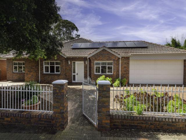 SPACIOUS 2 BEDROOM HOUSE
