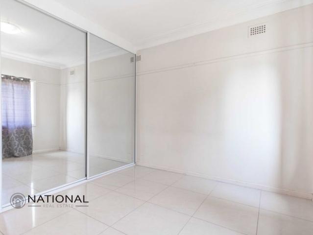SPACIOUS 2 BEDROOM HOUSE