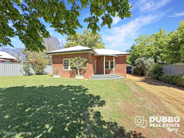 SPACIOUS 2 BEDROOM HOUSE IN SOUTH