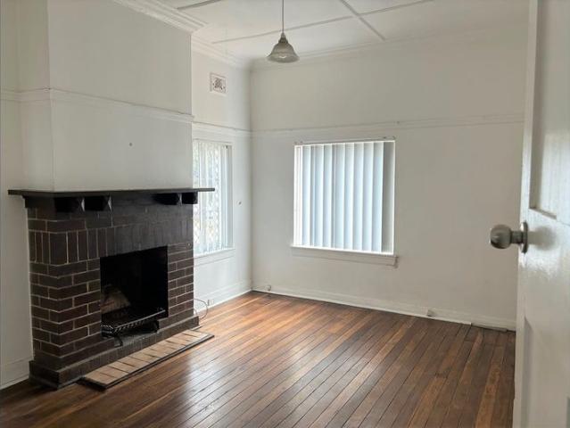 SPACIOUS 2 BEDROOM HOME