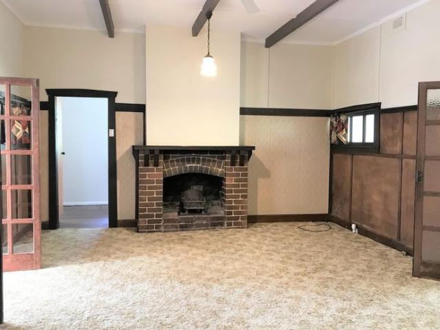 Spacious 2 bedroom home with a huge front yard and plenty of room to enjoy