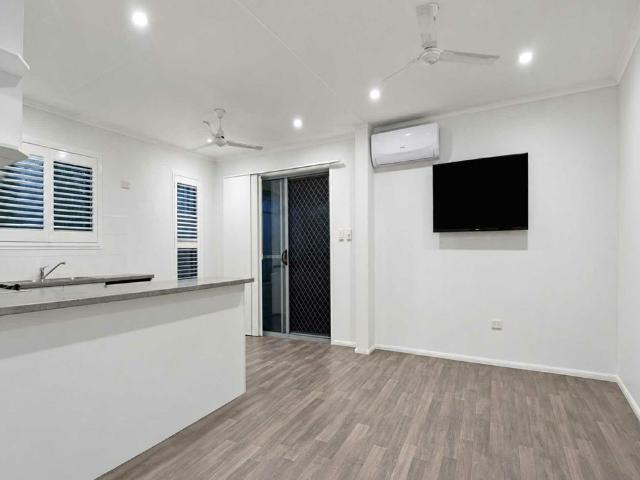 Spacious 2 Bedroom Home with Private Courtyard | Beenleigh