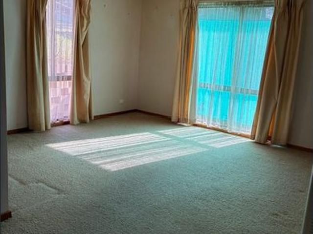 Spacious 2 Bedroom Home in Prime Location