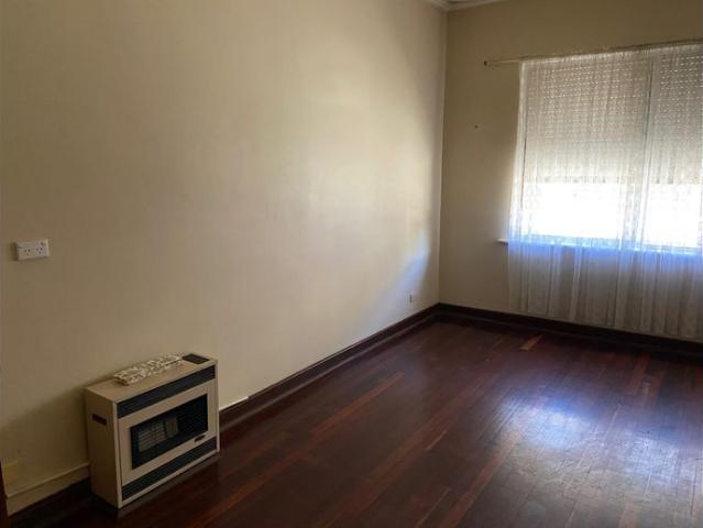 SPACIOUS 2 BEDROOM HOMETTE IN CONVENIENT LOCATION