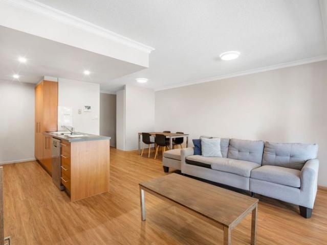 Spacious 2 bedroom in a convenient location