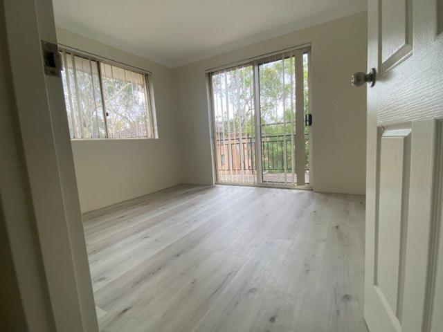 Spacious 2 Bedroom Security Unit in Convenient Location