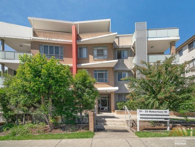 Spacious 2 Bedroom + Study Apartment | Prime Kogarah Location