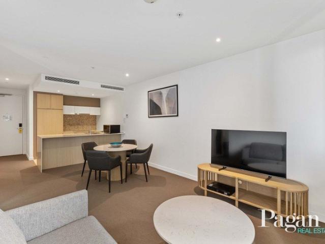 Spacious 2 Bedroom + Study Optional 3rd Bedroom with great City Views