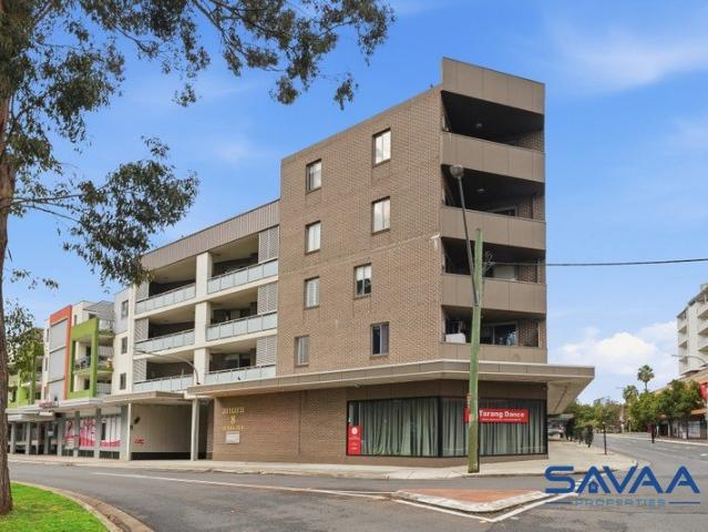 Spacious 2 Bedroom Penthouse Prime Position