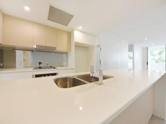 Spacious 2 Bedroom Riverside Apartment with Private Parking Available from 01/12/2026