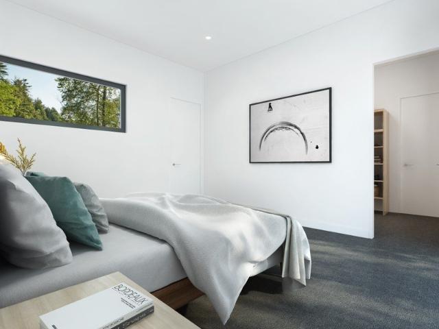 Spacious 2 Bedroom Townhouse with Rooftop Terrace and Modern Comforts!