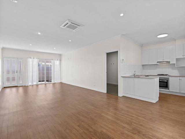 Spacious 2 Bedroom Townhouse with Two Bathrooms & Large Living Area