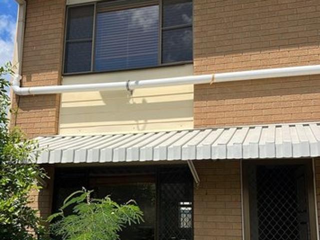 Spacious 2 bedroom townhouse