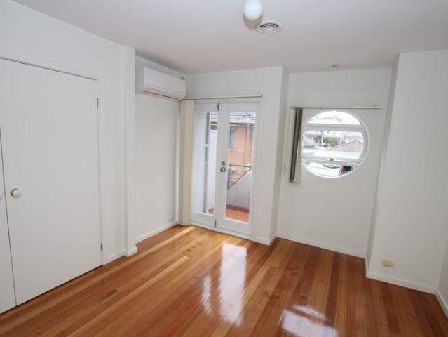 Spacious 2 Bedroom Townhouse