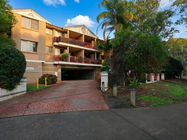 Spacious 2 Bedroom Unit