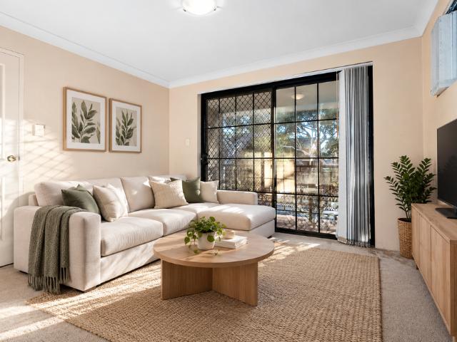 Spacious 2 Bedroom Unit!