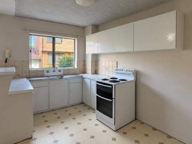 Spacious 2 bedroom Unit