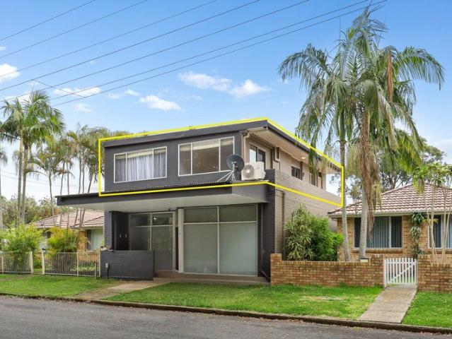 Spacious 2 Bedroom Unit !