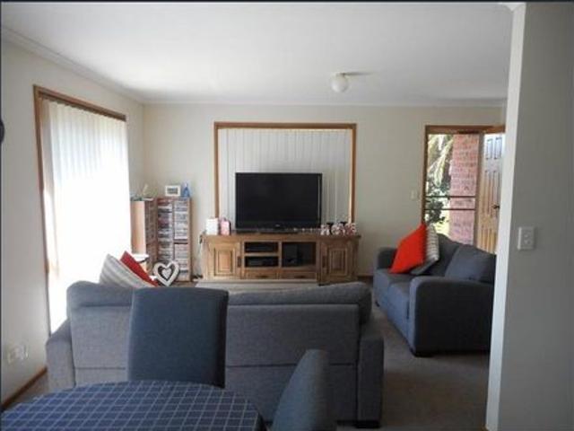 Spacious 2 Bedroom Unit
