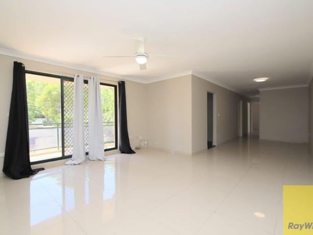 Spacious 2 Bedroom unit in the heart of Bankstown