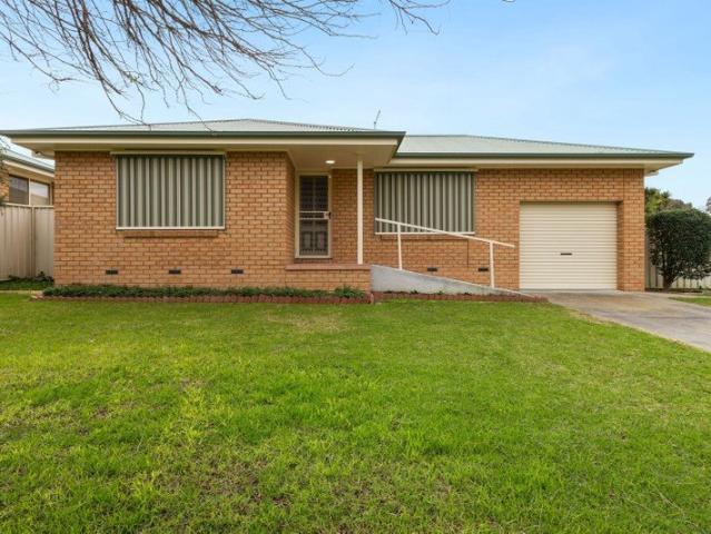Spacious 2 Bedroom Unit in Thurgoona