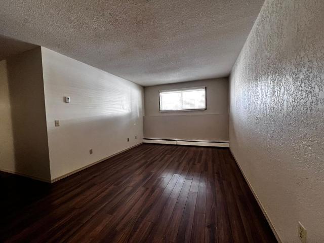 Spacious 2 Bedroom Unit in Innisfail!