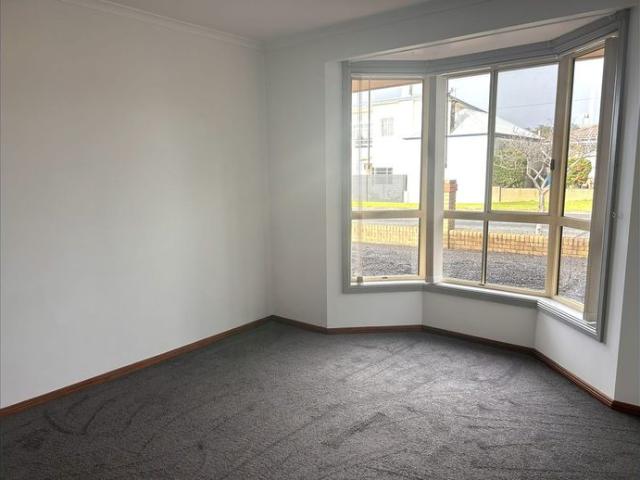 Spacious 2 bedroom unit recently refurbished