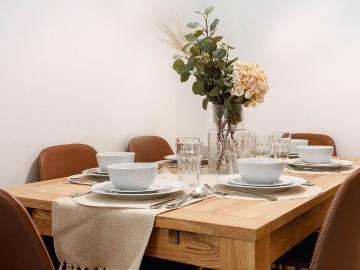 Spacious | 2 Bedrooms | Perfect for long stay Share Save, Vienna Amsterdam Apartments for Rent