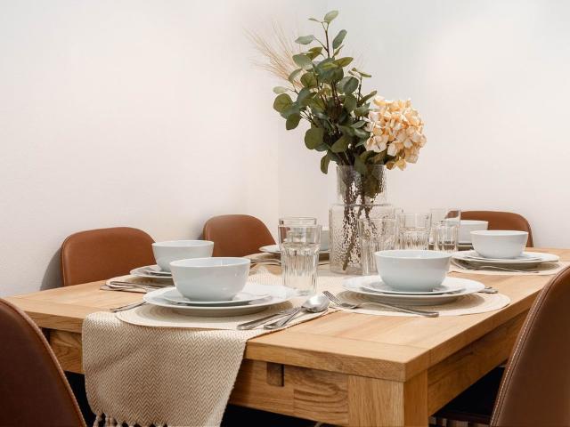 Spacious | 2 Bedrooms | Perfect for long stay Share Save, Vienna Amsterdam Apartments for Rent