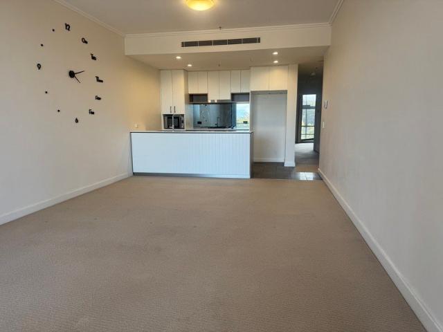 Spacious 2 Bedrooms with Large Study Area plus 2 sides view
