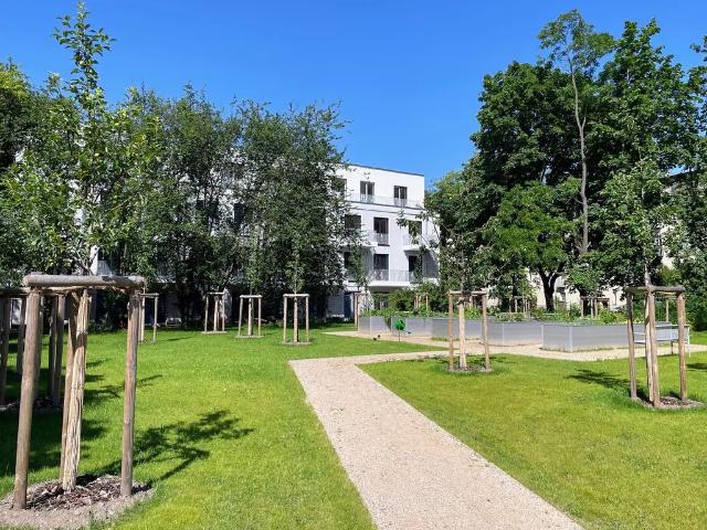 Spacious 2 bedrooom flat close to Ostkreuz in Neubau, Berlin Amsterdam Apartments for Rent