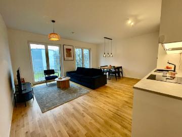 Spacious 2 bedrooom flat close to Ostkreuz in Neubau