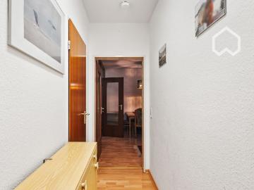 Spacious 2 room apartment with balcony in Schwachhausen, 15 minutes to the main train station, Bremen Amsterdam Apartments for Rent