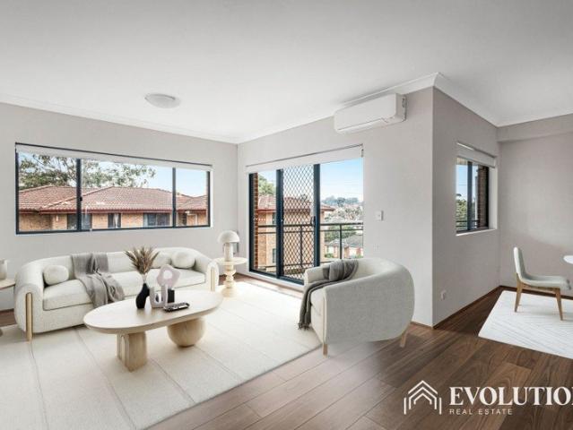 SPACIOUS 2 STOREY HOME