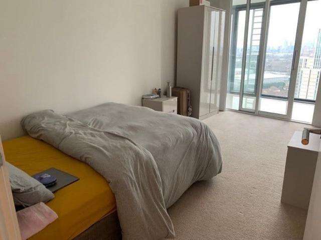 Spacious 2B 2B Flat for Rent | Stratford E15 1LA