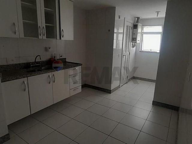 Spacious 2BR Apt in Teresópolis with Pool & Parking