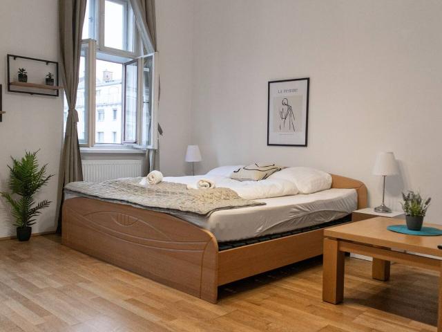 Spacious 2BR apartment near the Wiener Stadthalle, Vienna Amsterdam Apartments for Rent