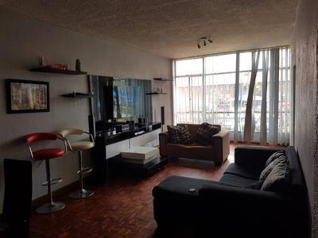 spacious 2nd floor 2 bedroom apartme.