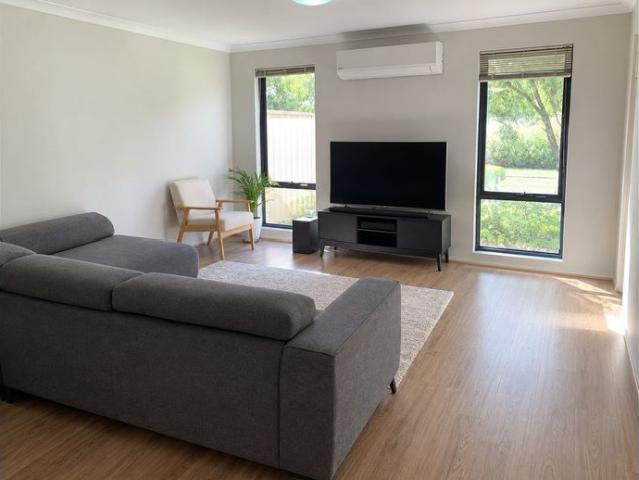 Spacious 2x1 Duplex
