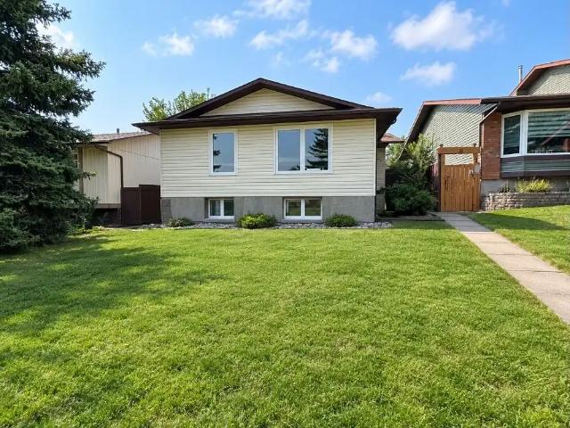 Spacious 3+2 Bed, 2 Bath Home with Double Garage & Illegal Secondary Suite