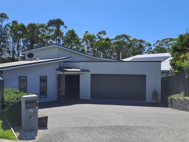 Spacious 338 sqm. modern coastal family home on the spectacular NSW Mid Coast