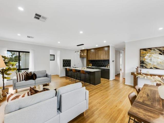 Spacious 3 Bed 2 Bath Family Living in a Convenient Elizabeth Grove Location