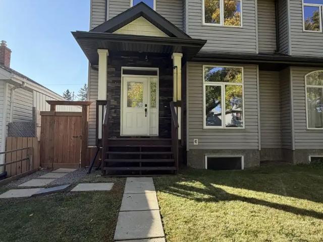 Spacious 3 Bed, 2.5 Bath Main Floor with Double Garage